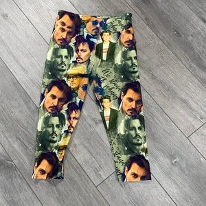 Eleven & Co Johnny Depp Capri Leggings OS